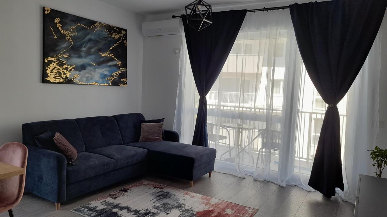 Sarah'S Place Орадя Экстерьер фото
